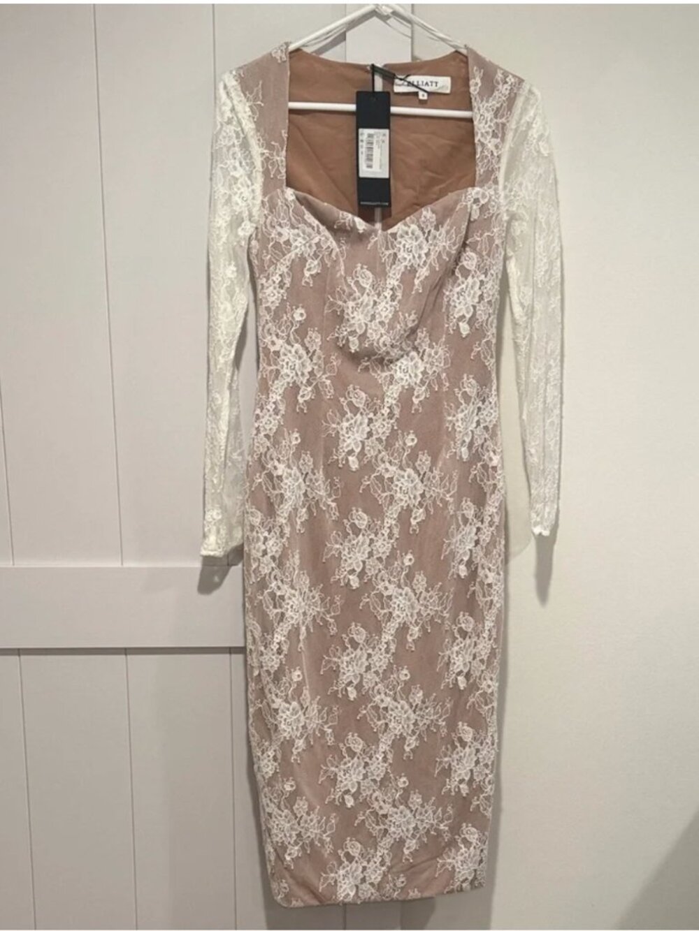 Elliatt White Lace Long Sleeve Midi Sheath Courthouse Wedding Dress BNWT Size S